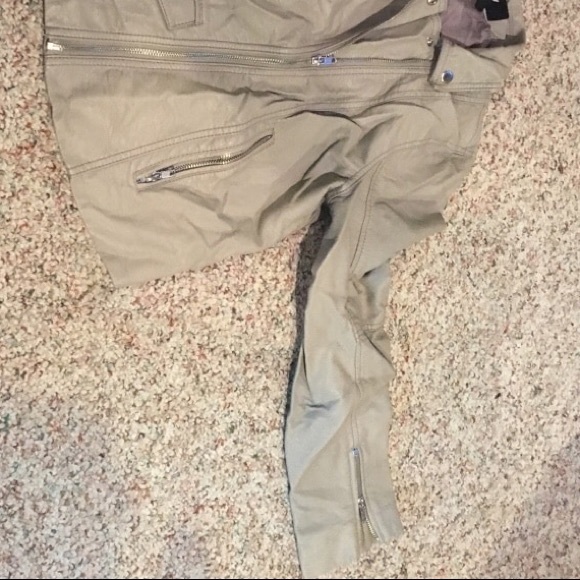 Jacket - Picture 2 of 2